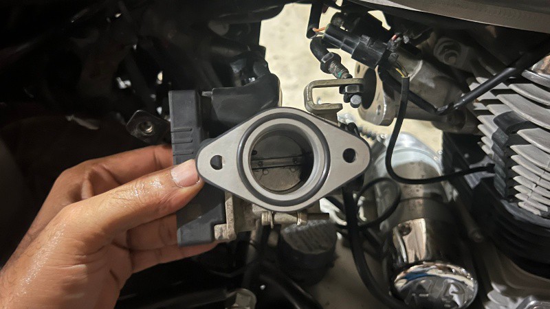 Motorcycle Throttle Body Cleaning